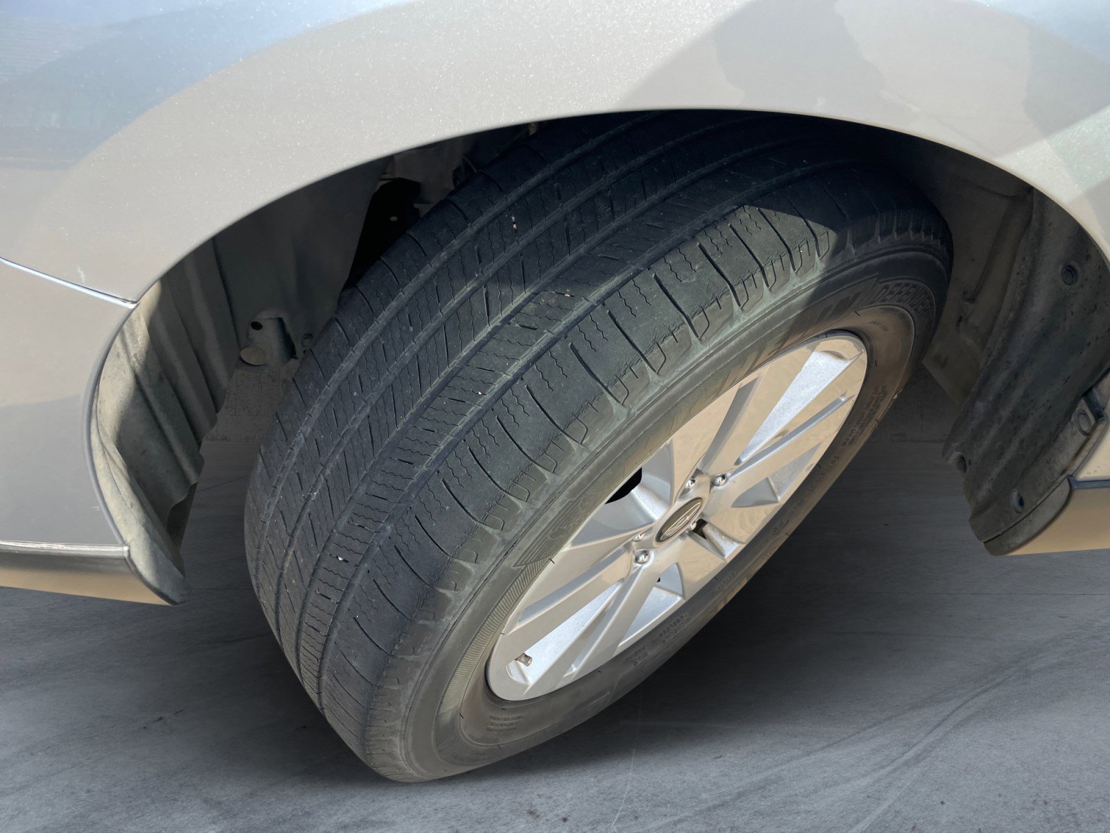 2019 Subaru Outback 2.5i Premium photo 19
