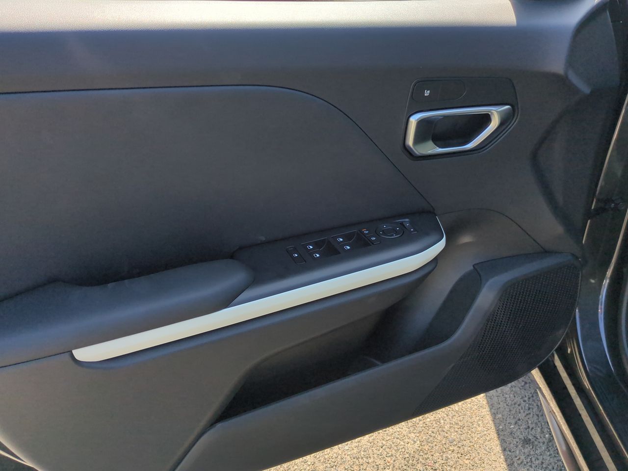 2025 Kia K4 GT-Line photo 16