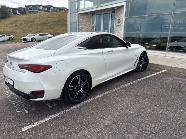 2018 Infiniti Q60 3.0t Sport photo 2