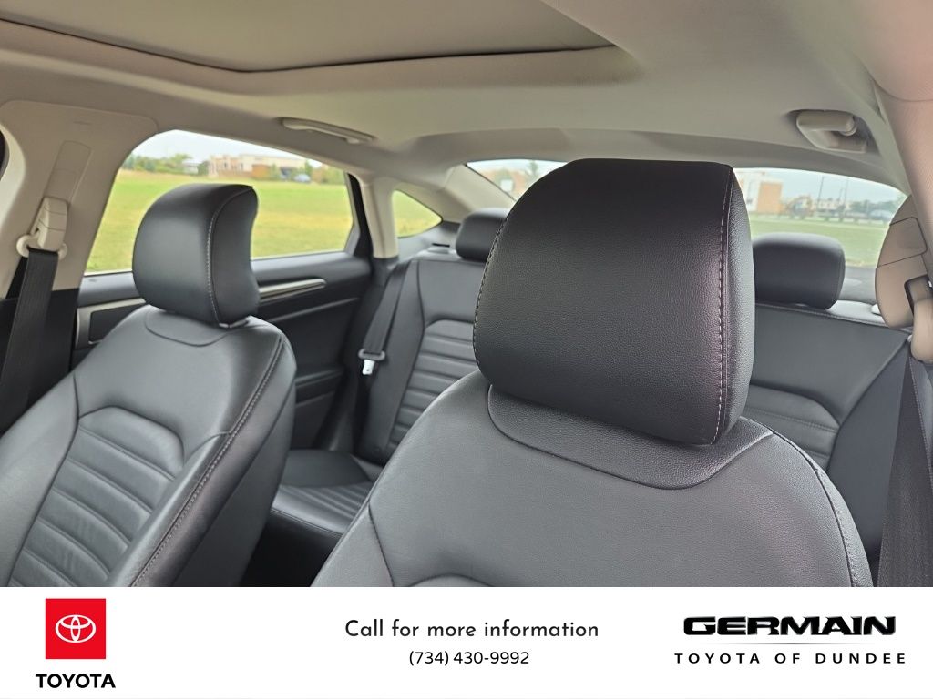 2018 Ford Fusion SE photo 16