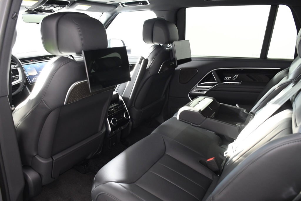 2025 Land Rover Range Rover Autobiography photo 26
