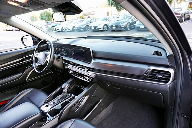2024 Kia Telluride LX photo 6