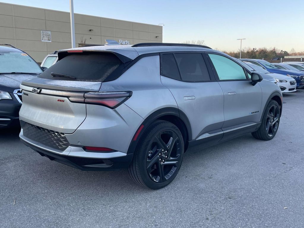 2024 Chevrolet Equinox EV 3RS photo 4