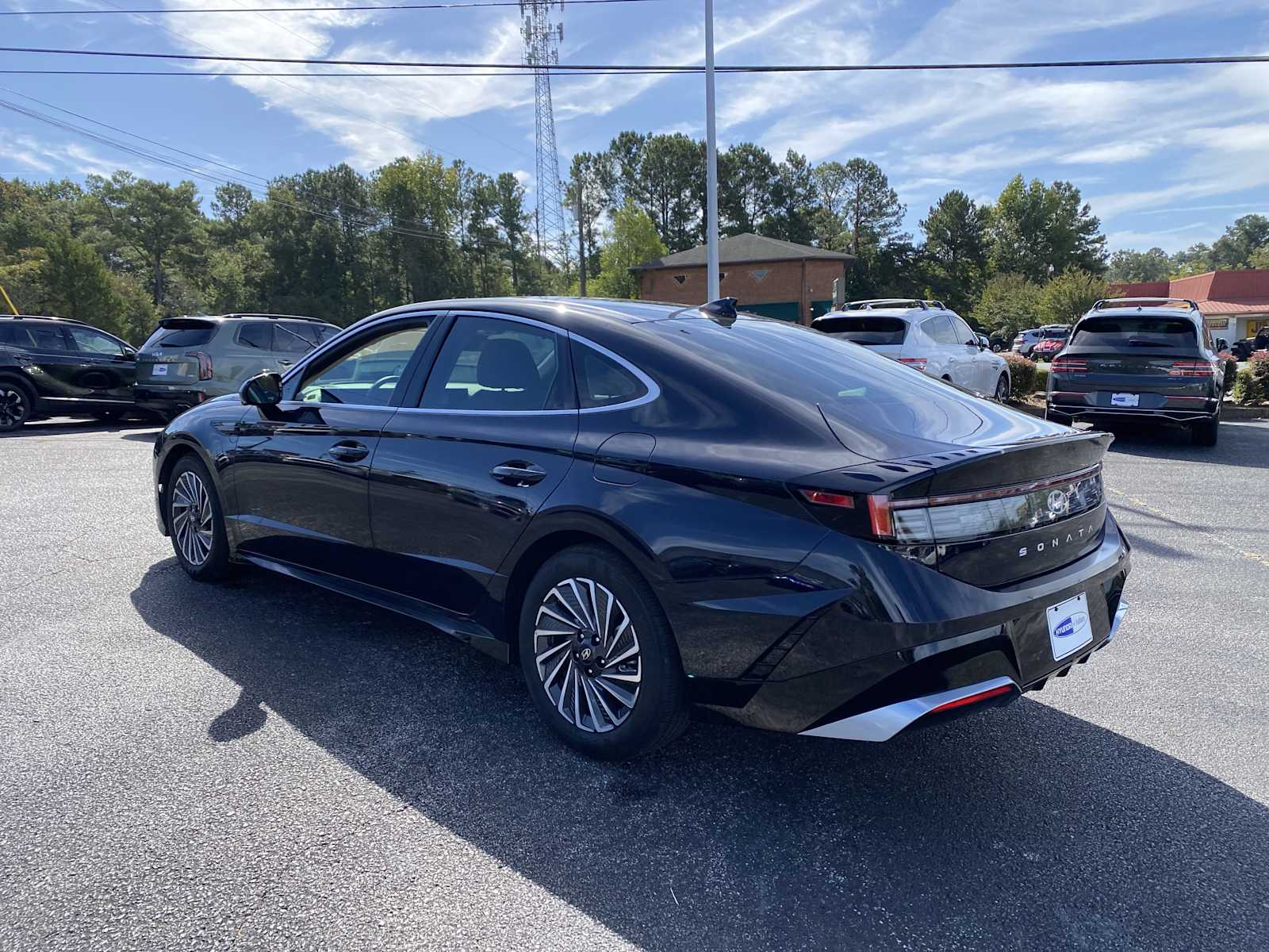2025 Hyundai Sonata Limited photo 4