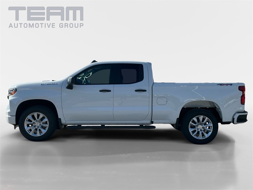 2026 Chevrolet Silverado 1500 Custom photo 4