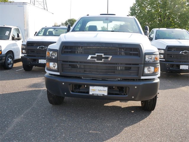 2024 Chevrolet Silverado 5500HD Work Truck photo 2