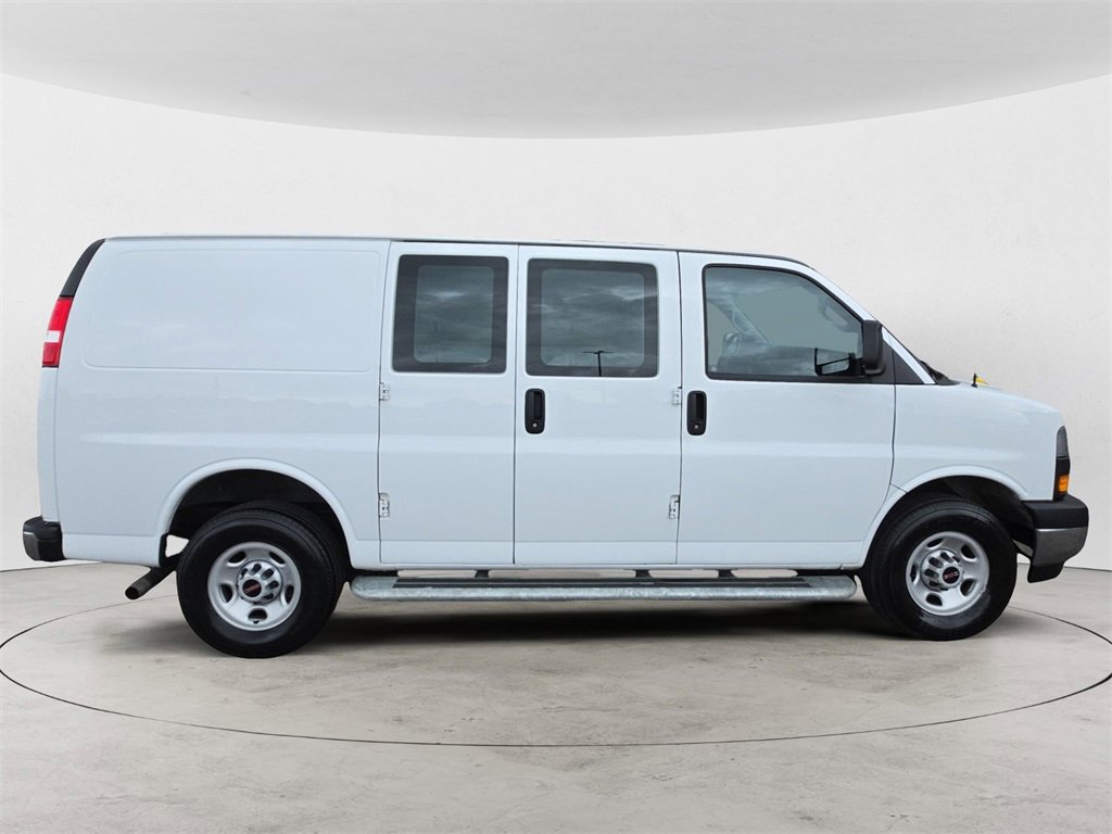2023 Gmc Savana Cargo 2500 photo 6