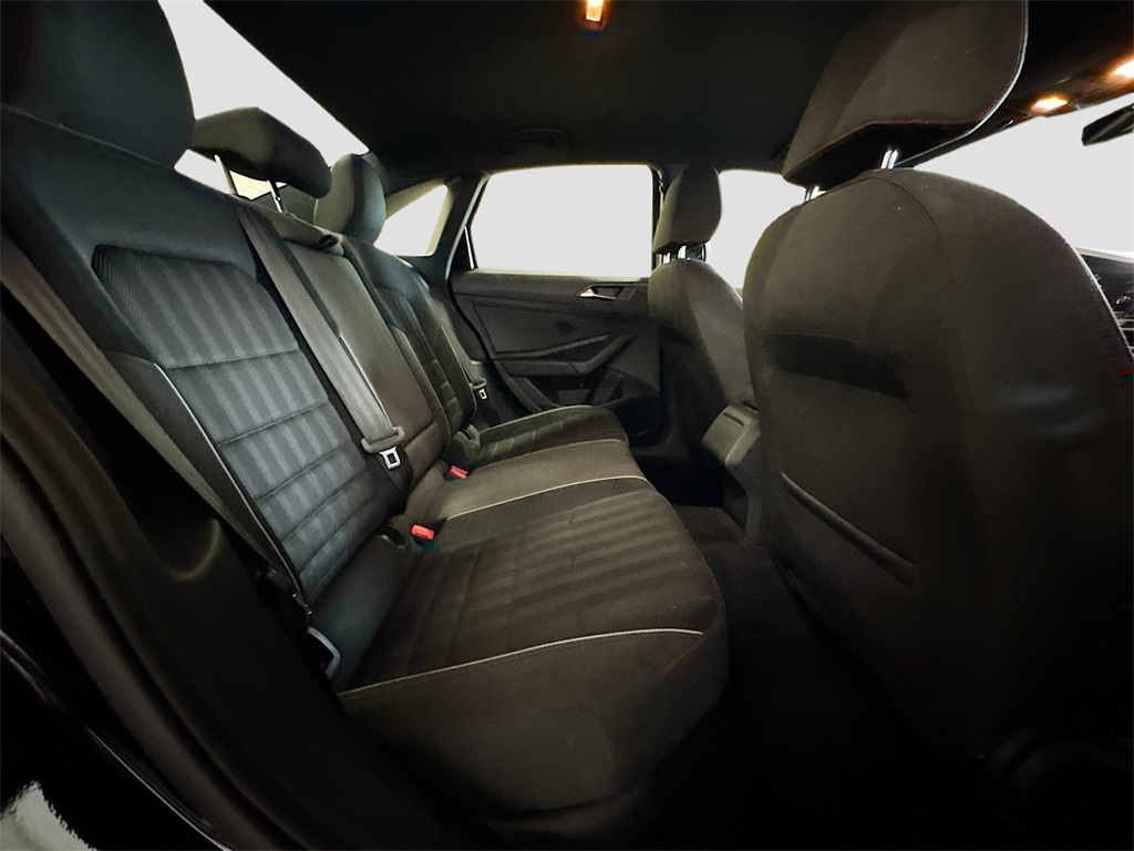 2019 Volkswagen Jetta GLI 2.0T Anniversary Edition photo 15