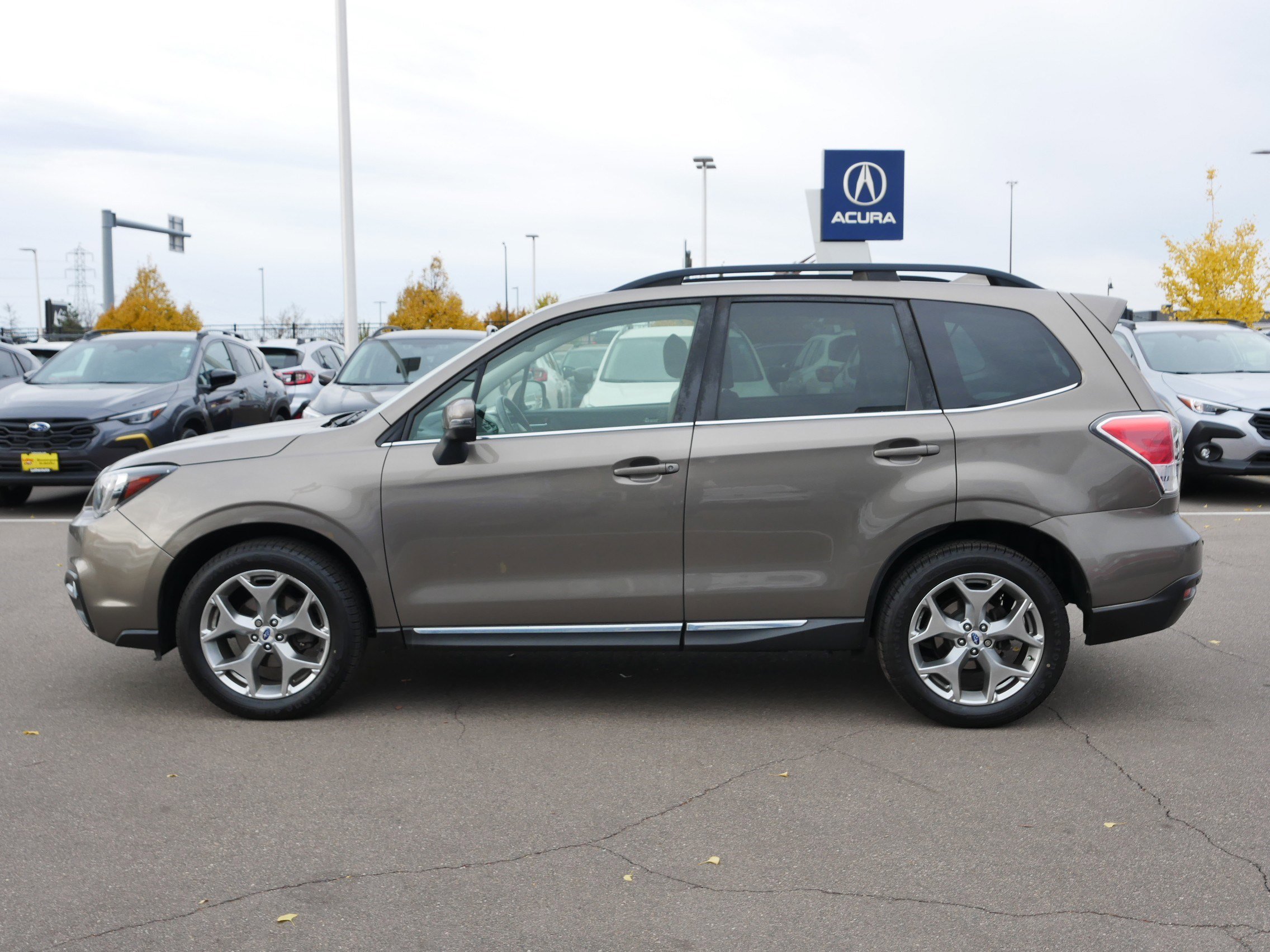 2018 Subaru Forester Touring photo 4