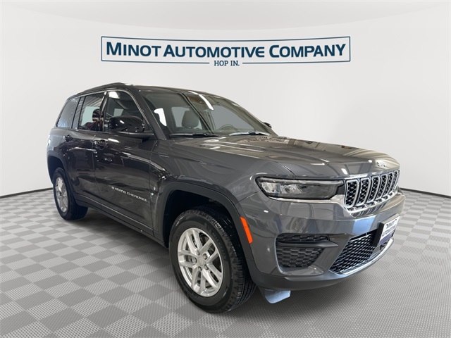 2025 Jeep Grand Cherokee Laredo's photo