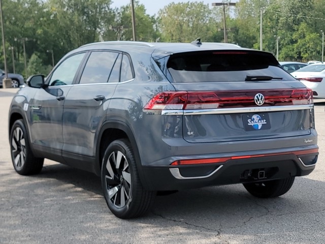 2026 Volkswagen Atlas Cross Sport SE Technology photo 4