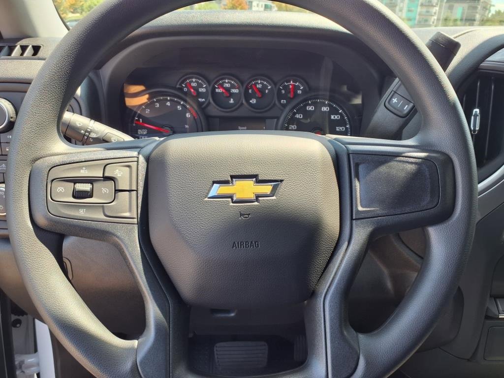 2026 Chevrolet Silverado 1500 Custom photo 8
