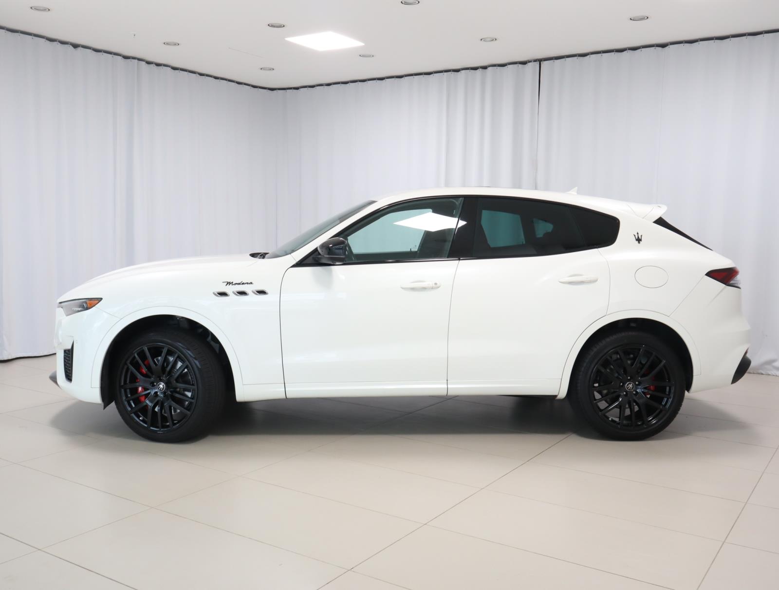 2022 Maserati Levante Modena photo 2