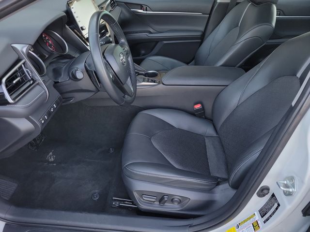2023 Toyota Camry XSE photo 3