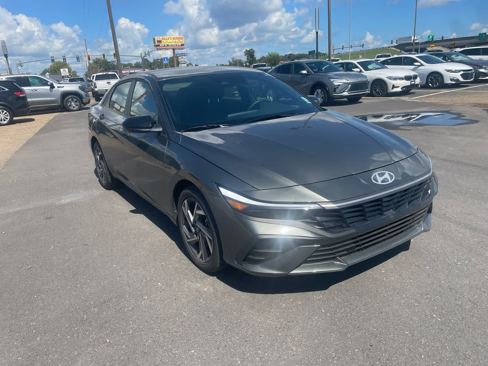 2025 Hyundai Elantra SEL Sport photo 4