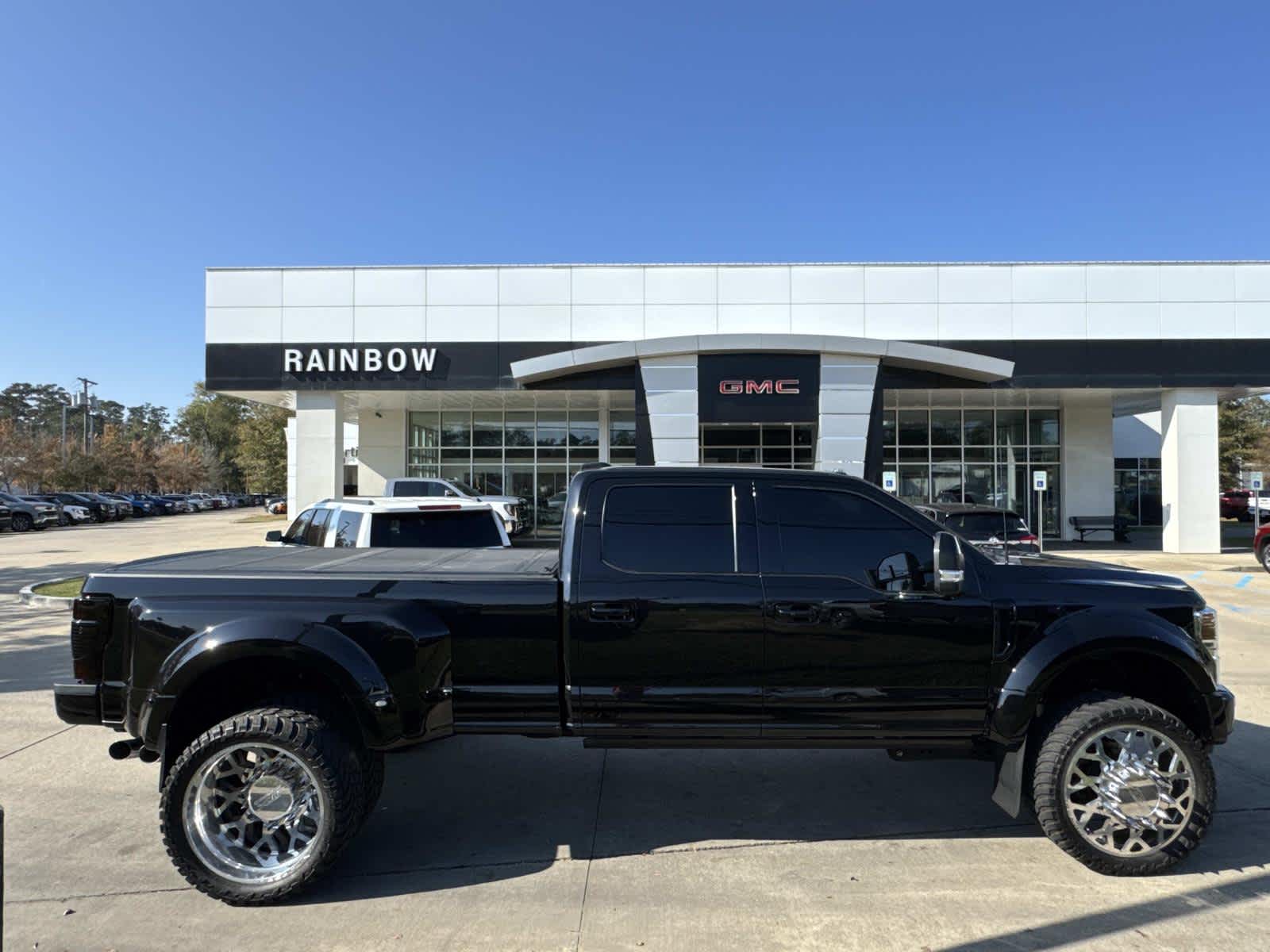 2022 Ford F-450 Super Duty XL's photo