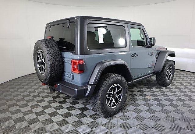 2025 Jeep Wrangler Rubicon photo 4