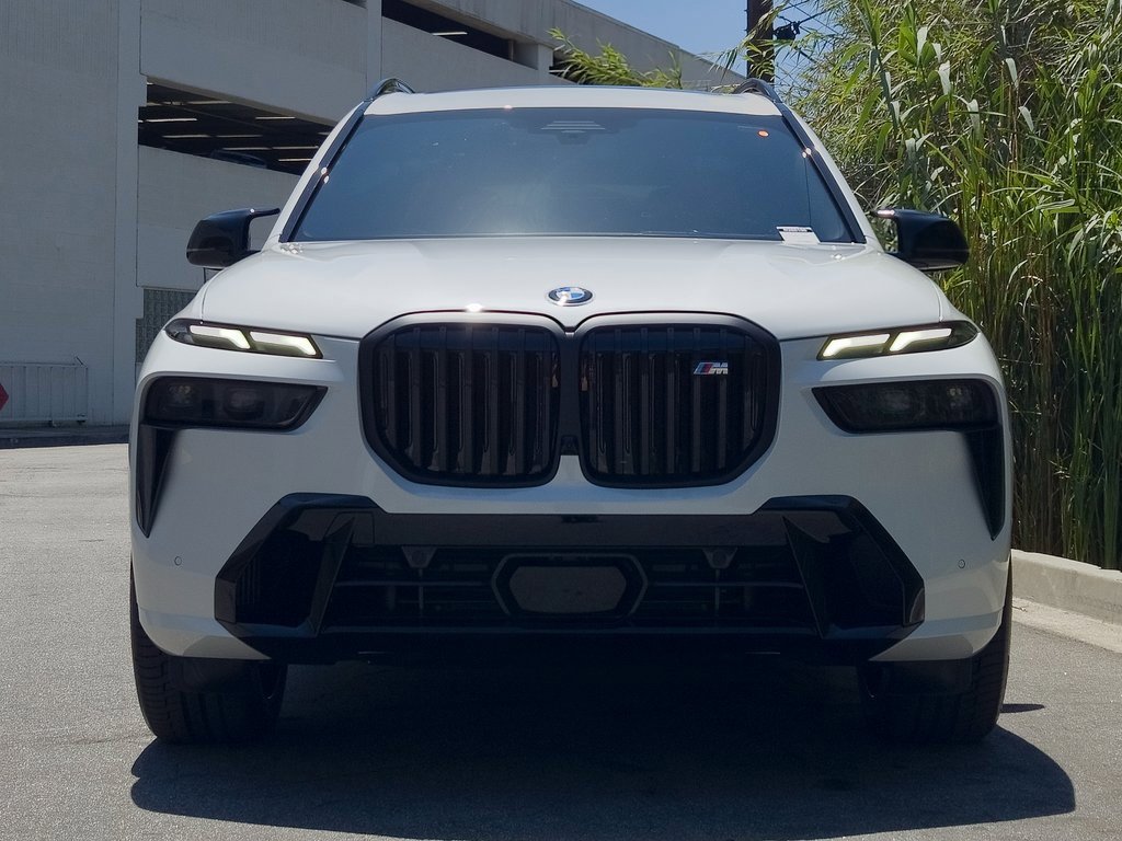 2026 Bmw X7 M60i photo 3