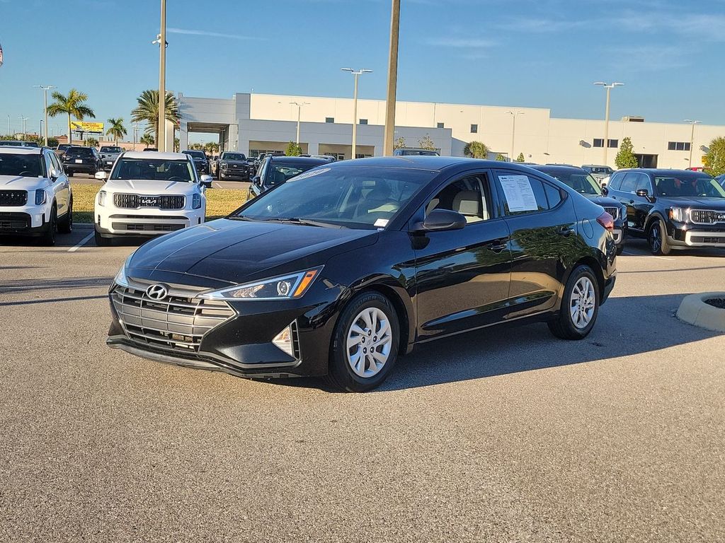 Used 2020 Hyundai Elantra SE with VIN 5NPD74LFXLH564671 for sale in Bradenton, FL