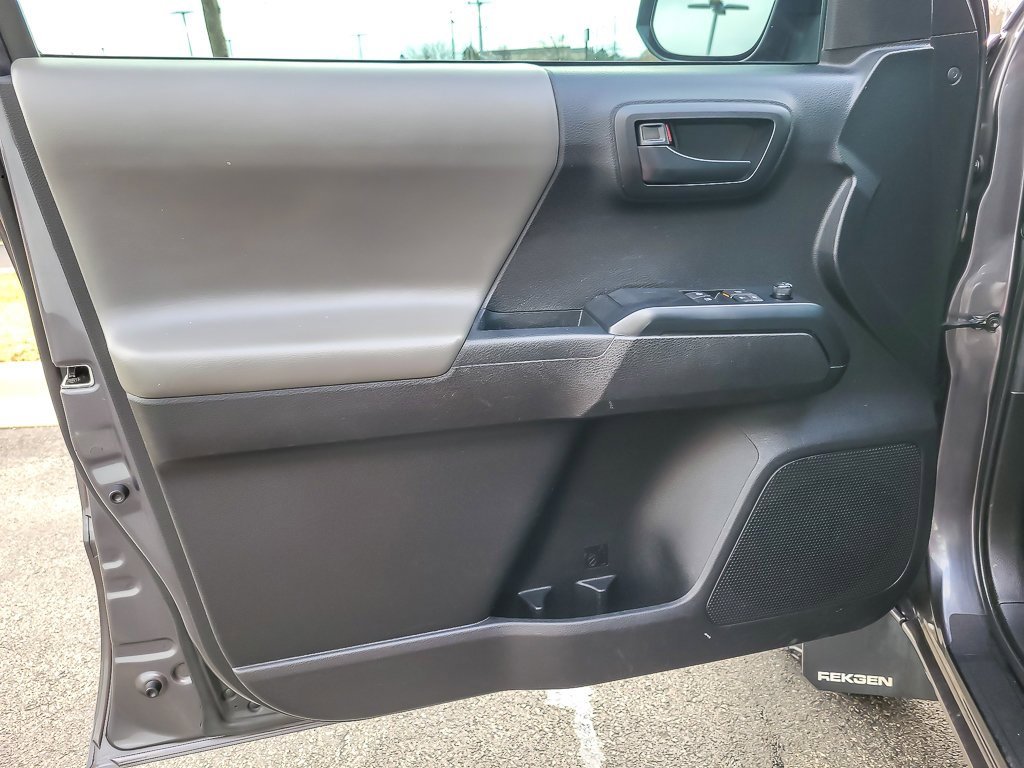 2022 TOYOTA TACOMA - Image 17