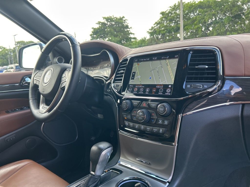 2021 Jeep Grand Cherokee Overland photo 22