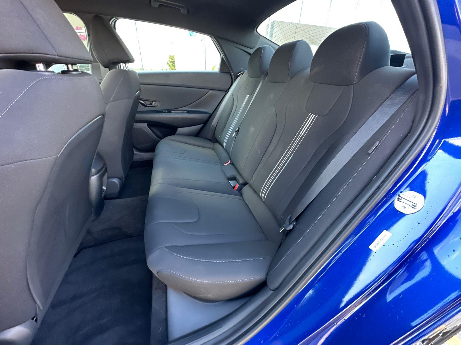 2025 Hyundai Elantra SEL Sport photo 22