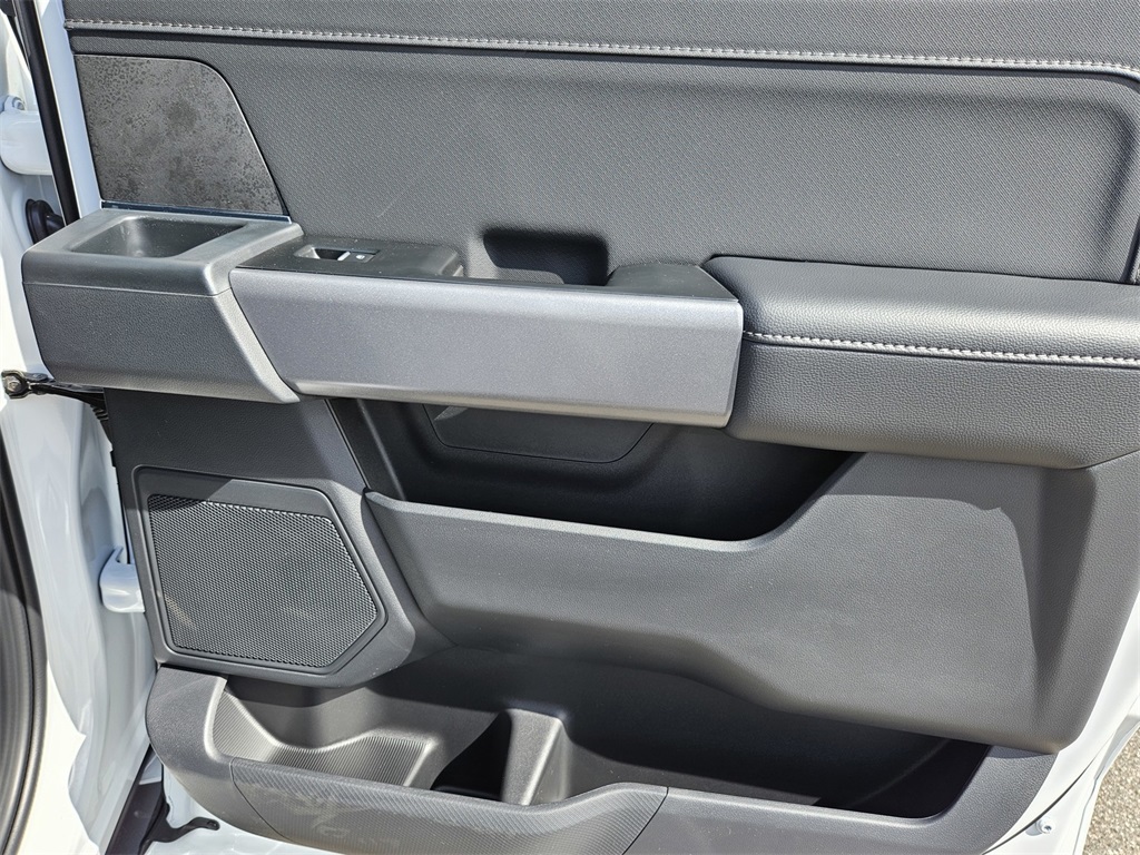 2025 Ford F-150 XLT photo 30