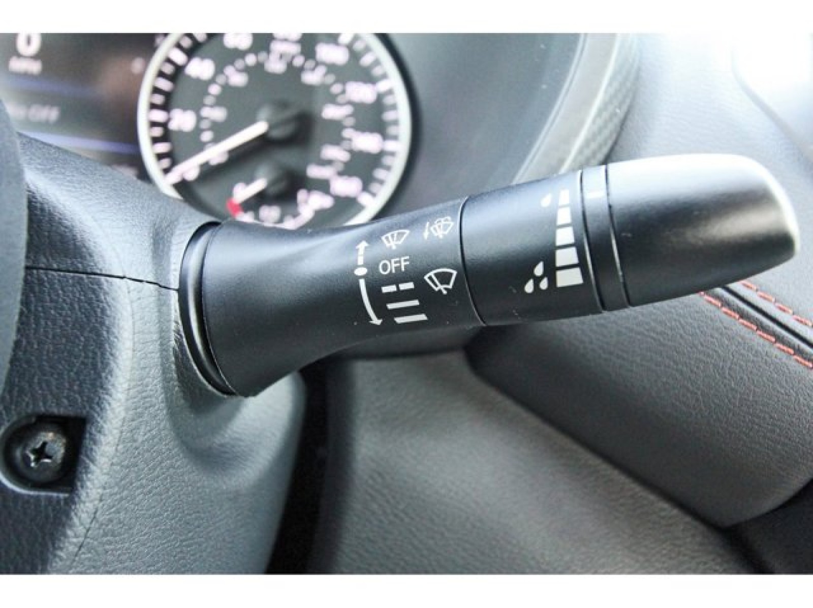 2025 Nissan Sentra SR White at Robbins Nissan