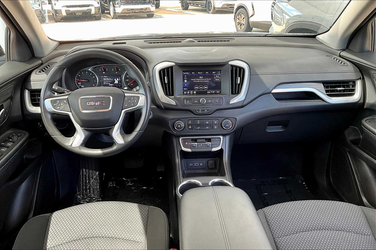 2024 Gmc Terrain SLE photo 12