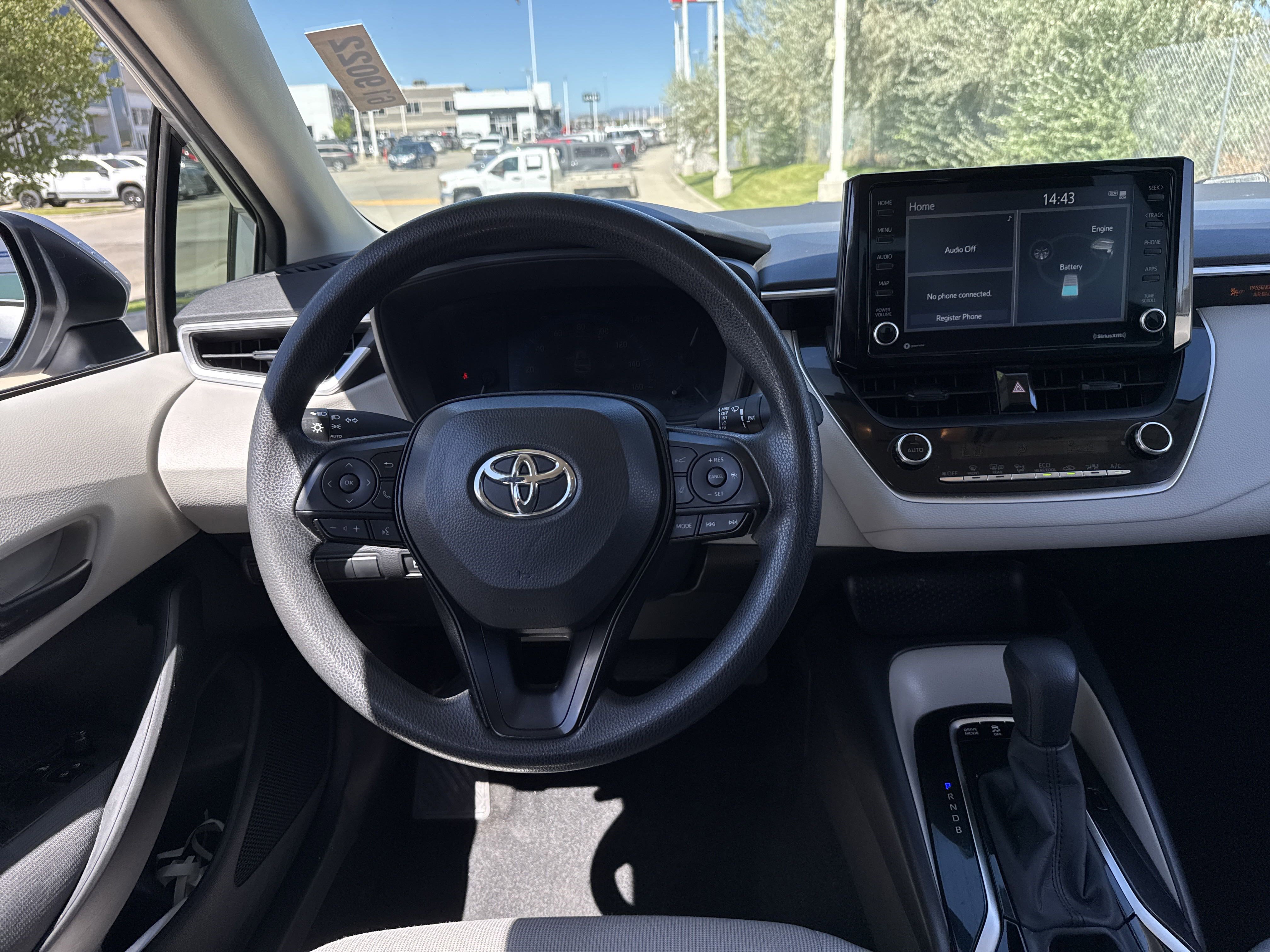 2022 Toyota Corolla Hybrid LE photo 13