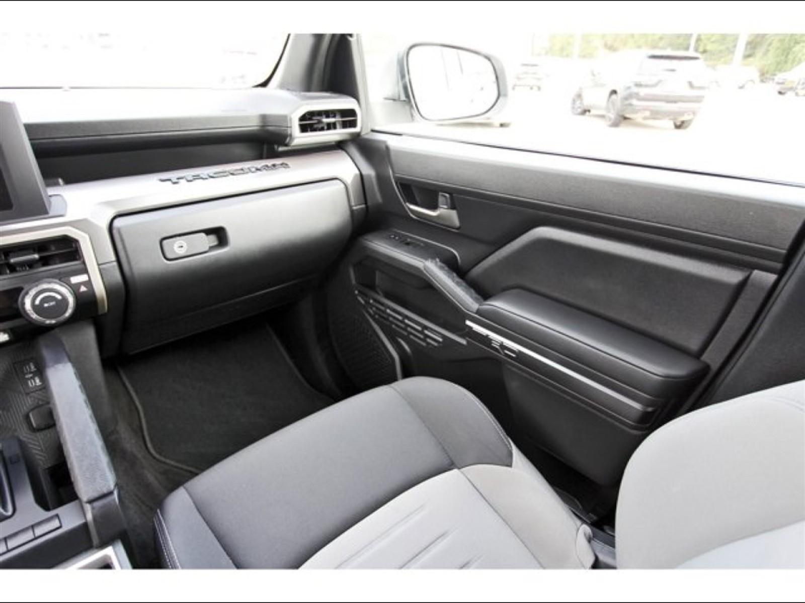 2025 Toyota Tacoma 4WD TRD Sport - 11