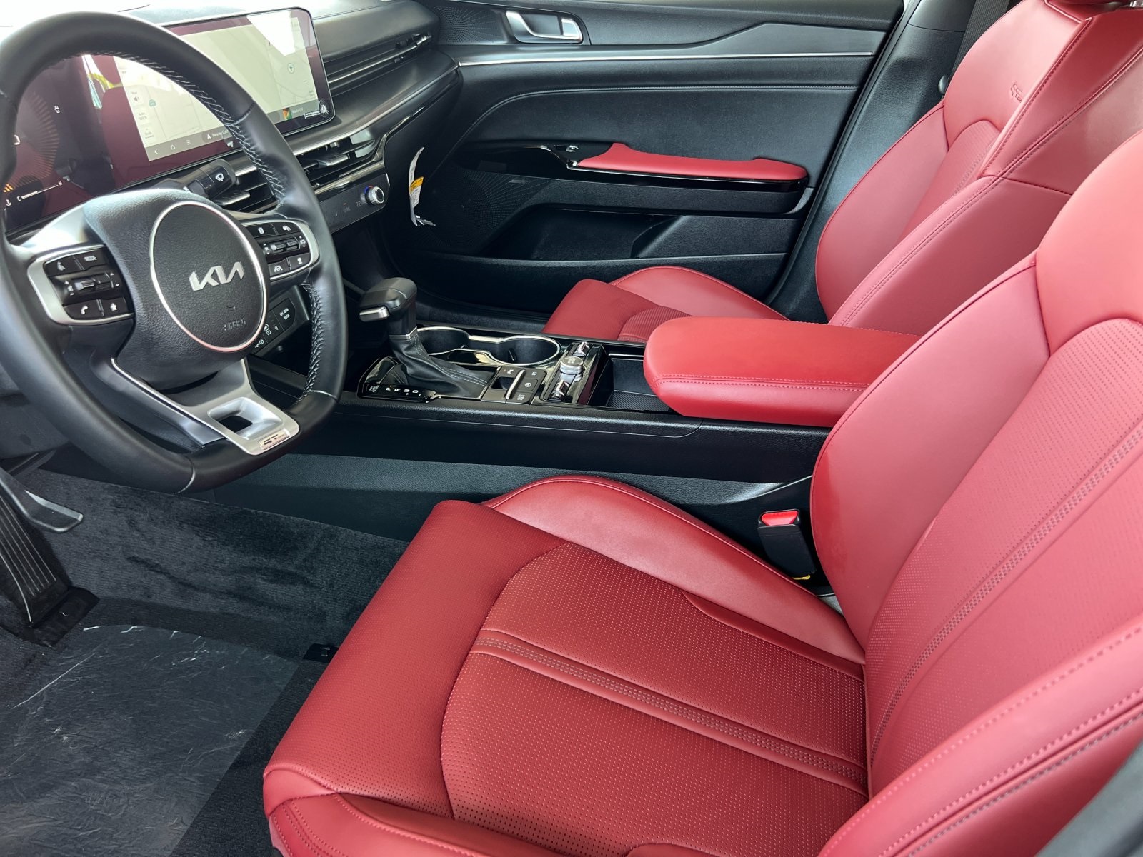 2026 Kia K5 GT-Line photo 9
