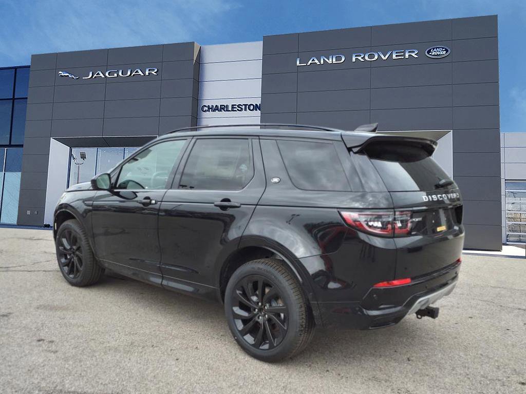 2025 Land Rover Discovery Sport S photo 3