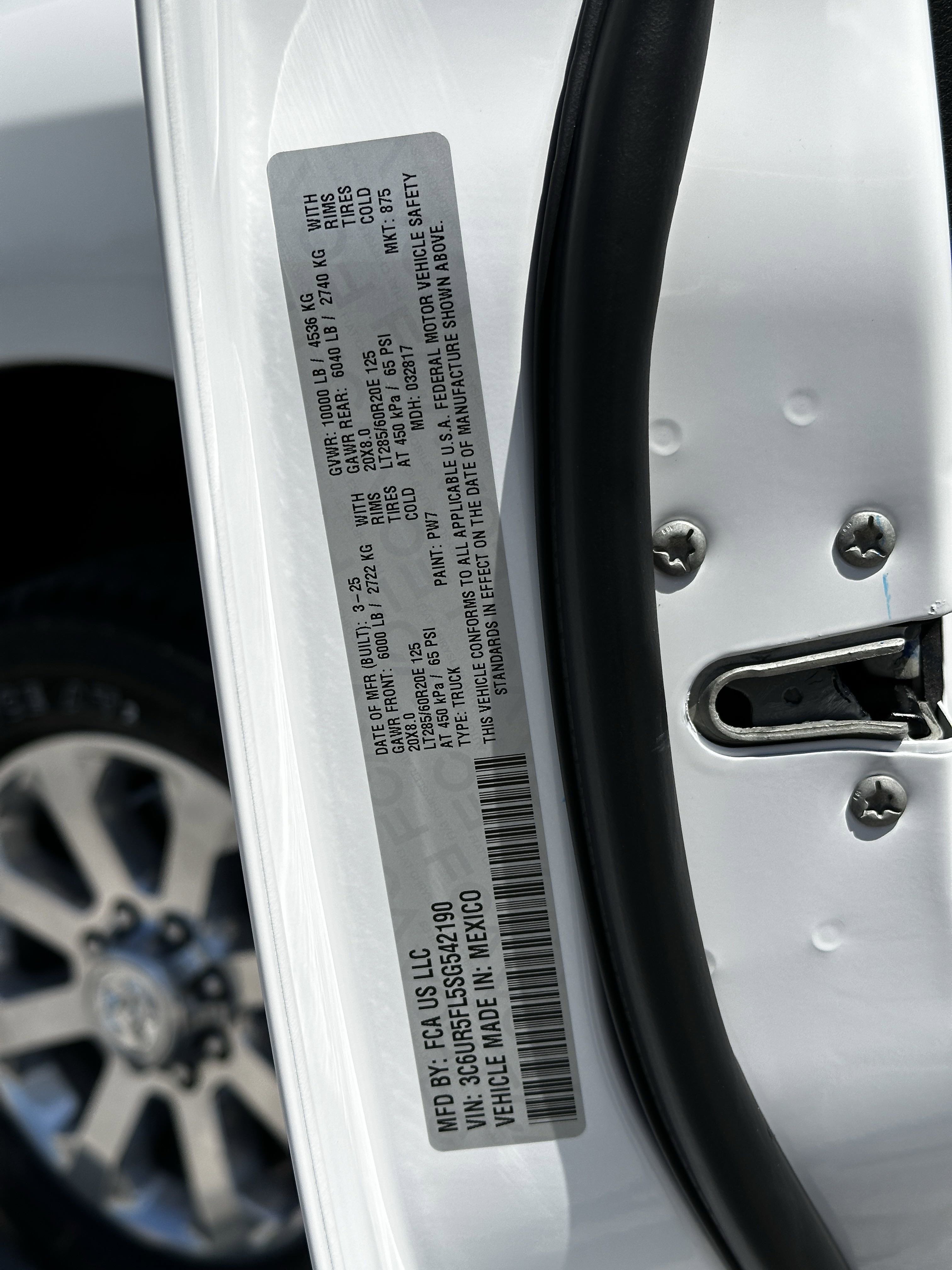 2025 Ram 2500 Laramie photo 2