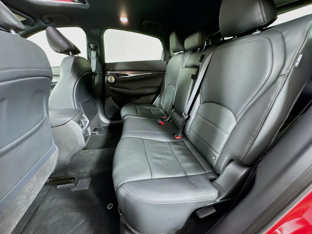 2023 Infiniti QX55 Essential photo 30