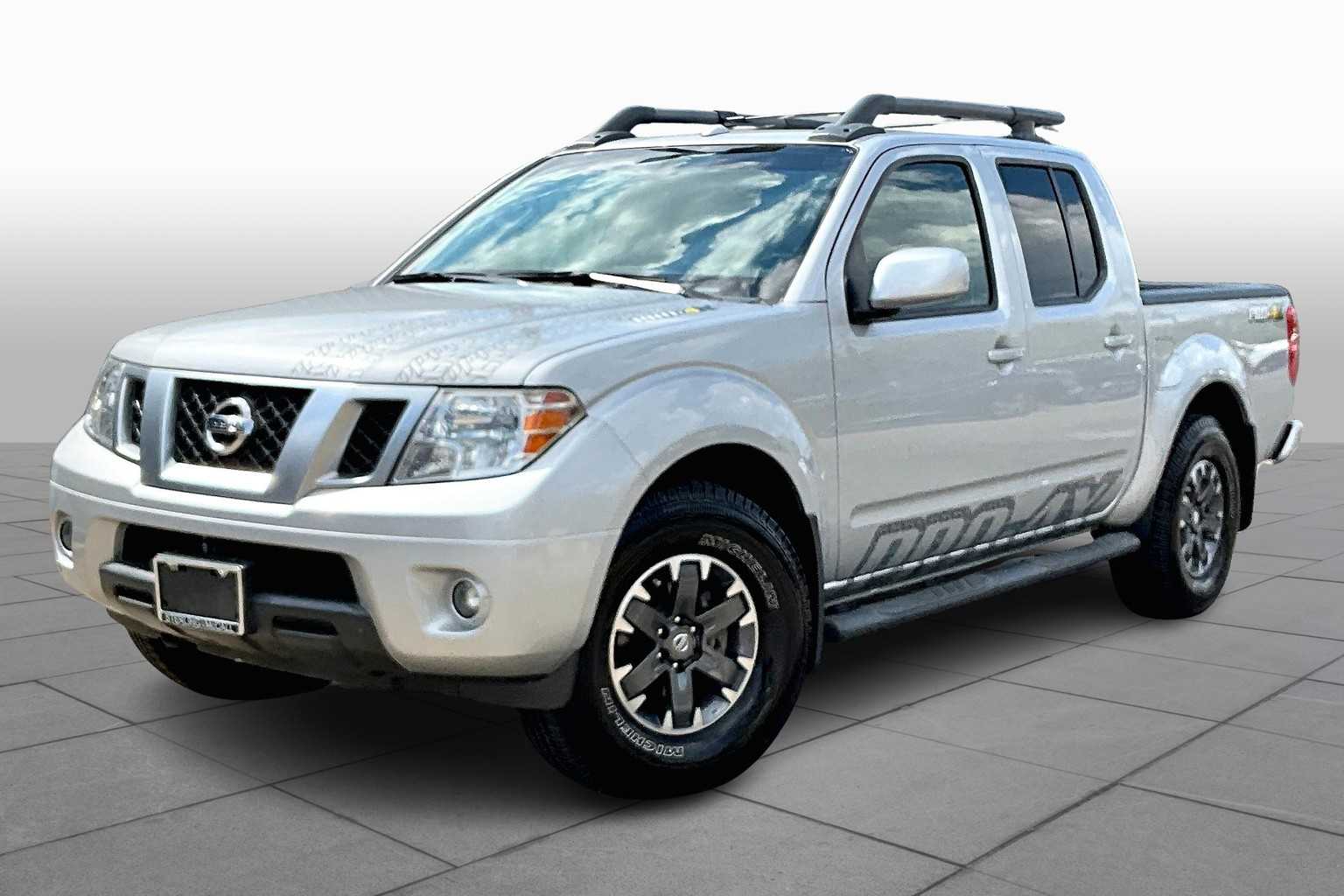 2021 Nissan Frontier PRO-4X photo 2