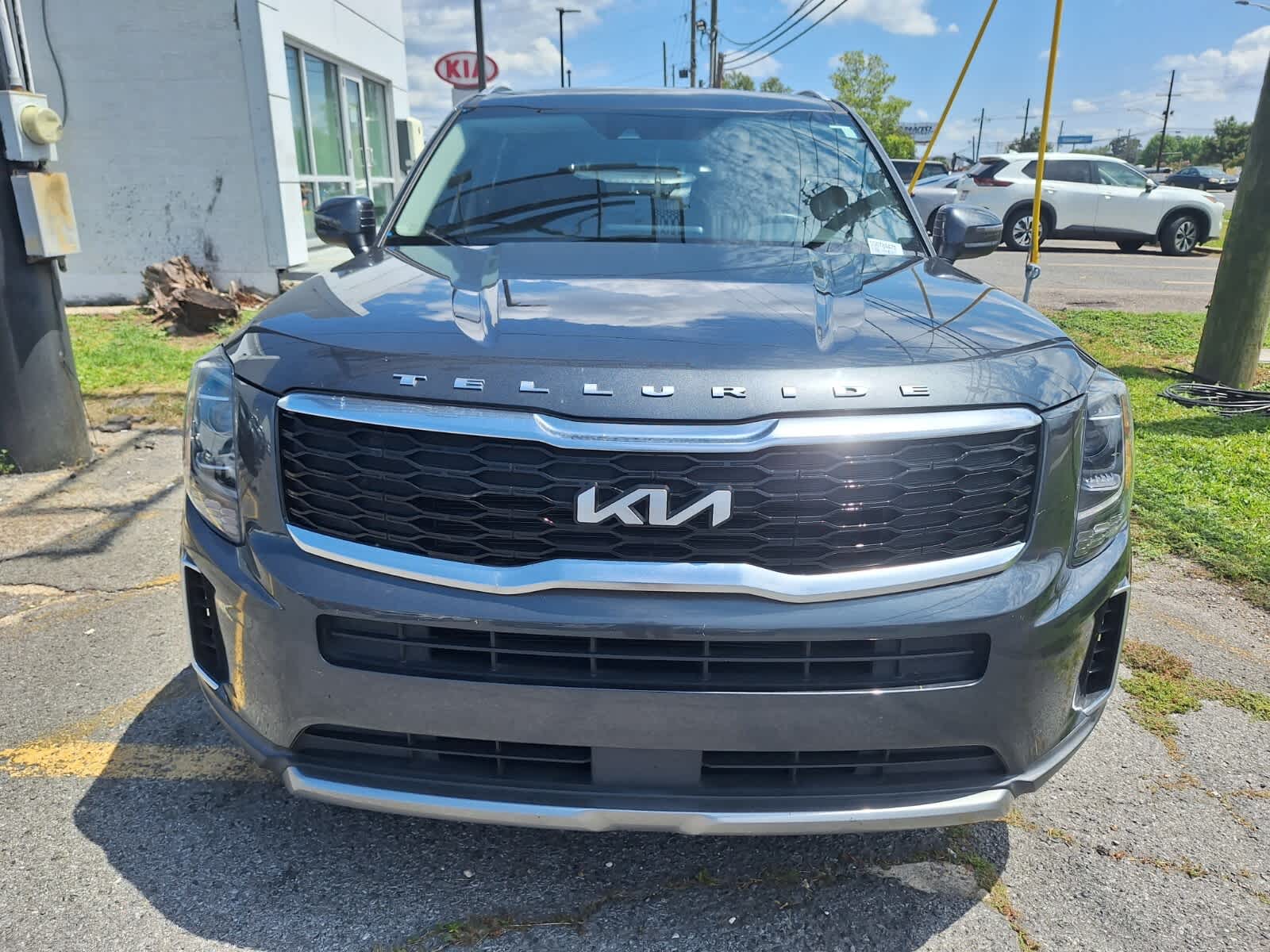 2022 Kia Telluride S photo 2