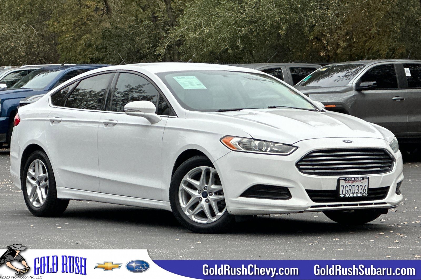 2015 Ford Fusion SE's photo