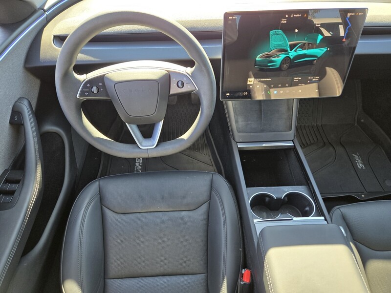 2024 Tesla Model 3 photo 12