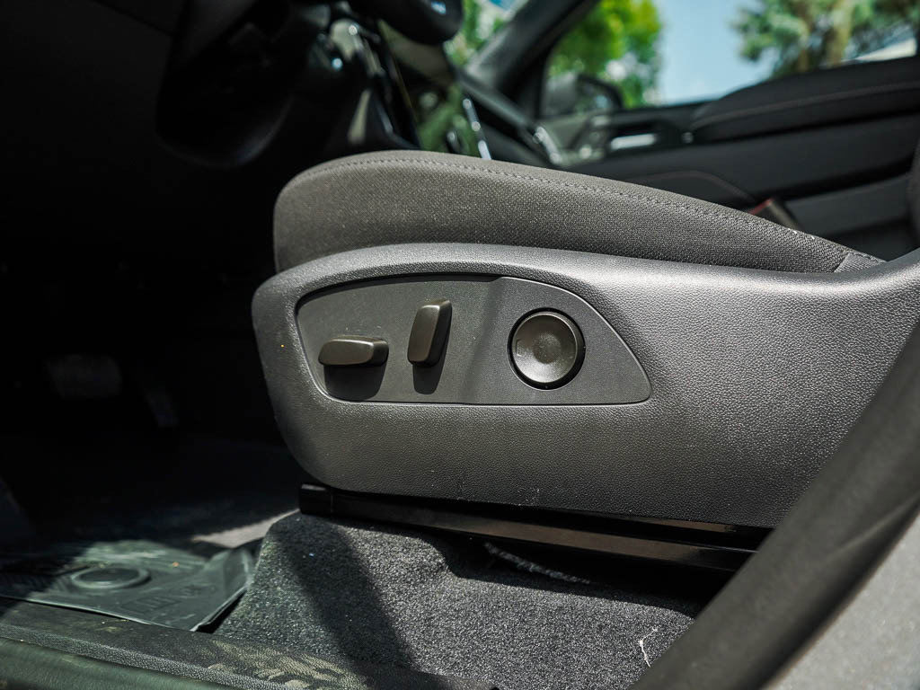 2026 Gmc Acadia Elevation photo 19