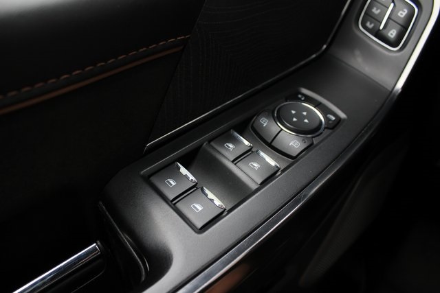 2021 Ford F-150 Platinum photo 17
