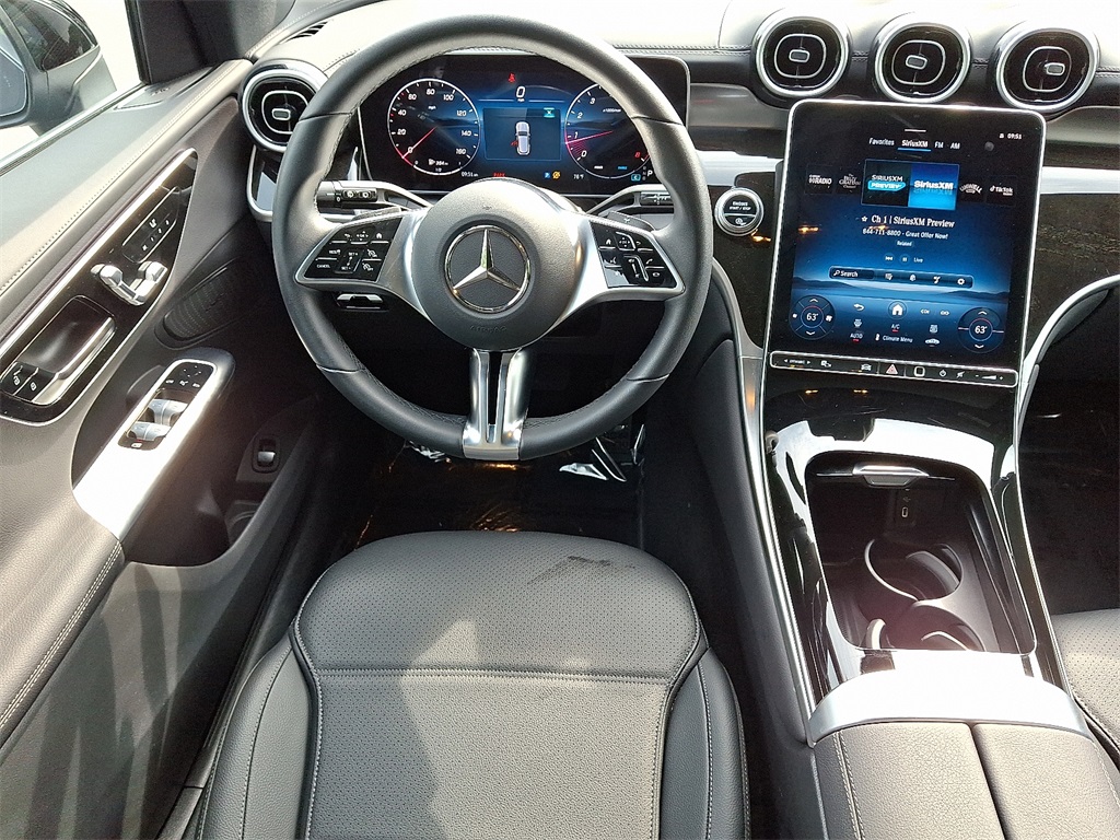 2025 Mercedes Benz GLC 300 4MATIC photo 9