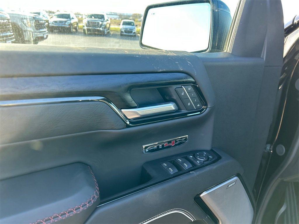 2026 GMC SIERRA - Image 13