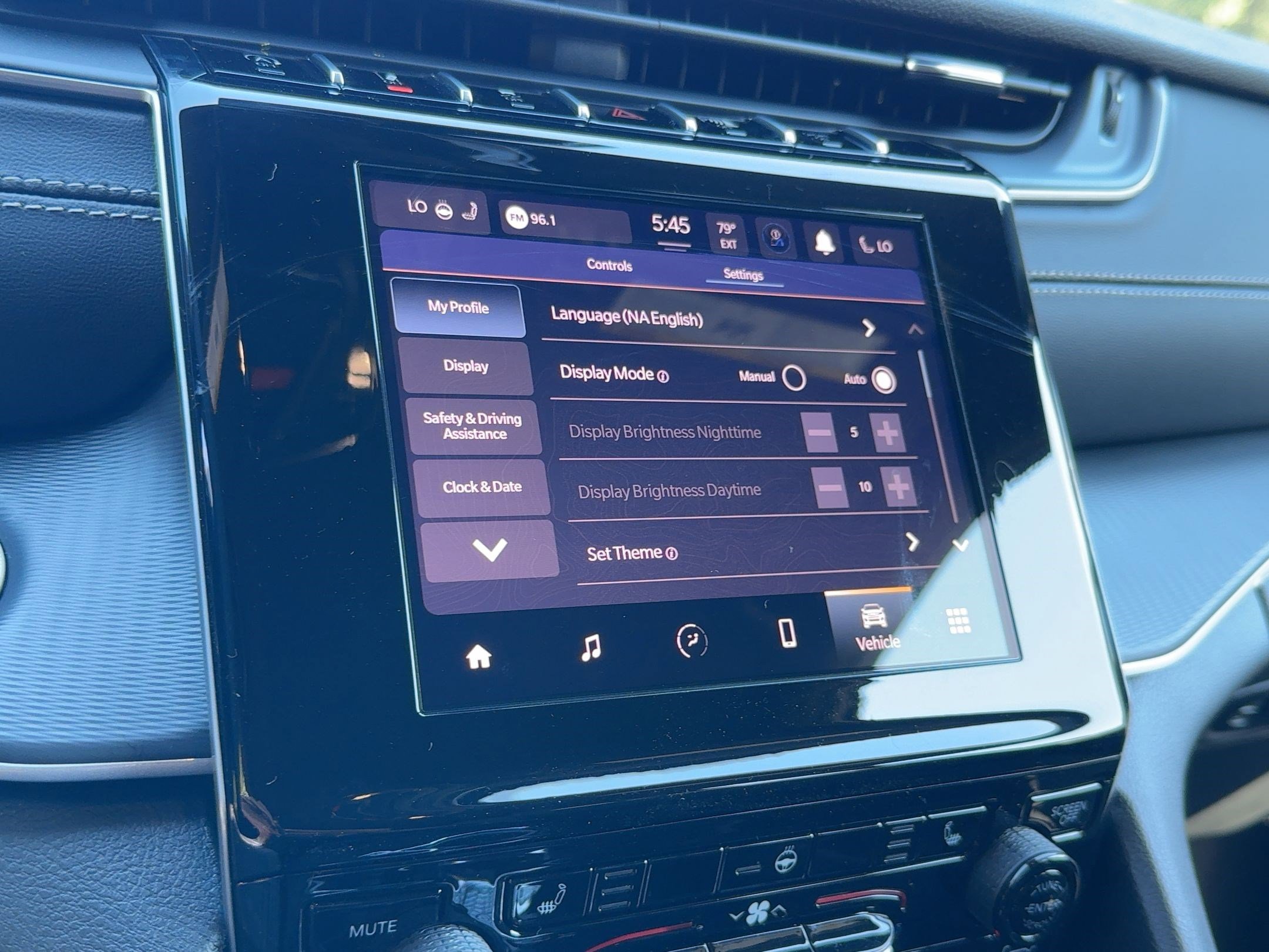 2025 Jeep Grand Cherokee Laredo photo 23