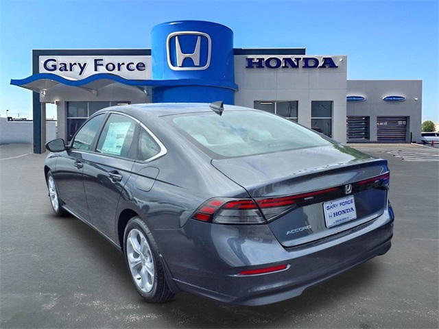 2025 Honda Accord LX photo 3