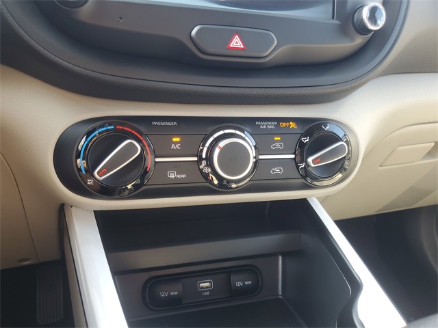 2025 Kia Soul LX S photo 19