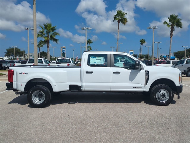 2026 Ford F-350 XL photo 2