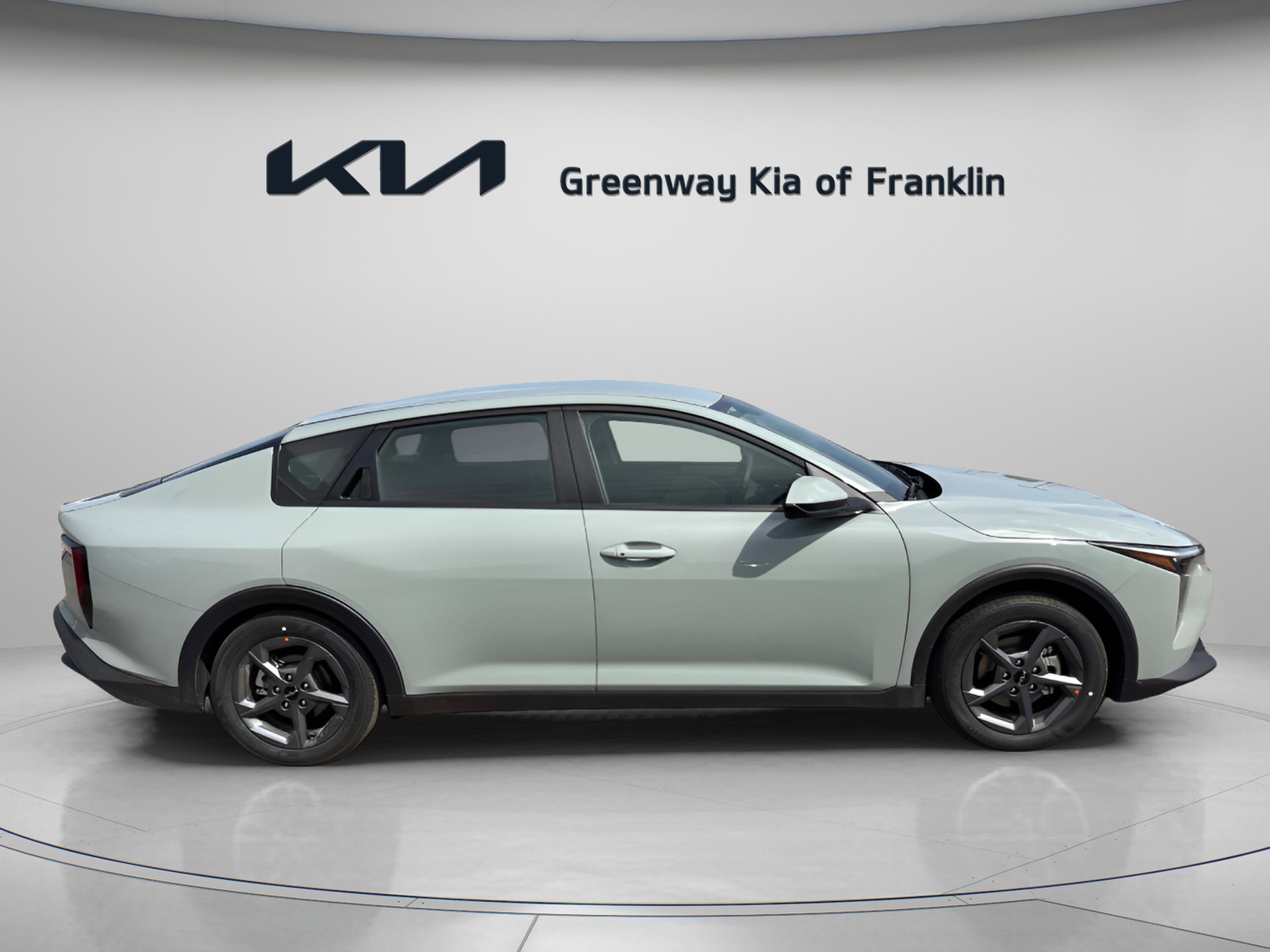 2025 Kia K4 LXS photo 8