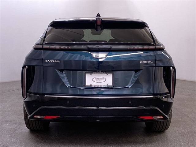 2025 Cadillac Lyriq Luxury photo 3