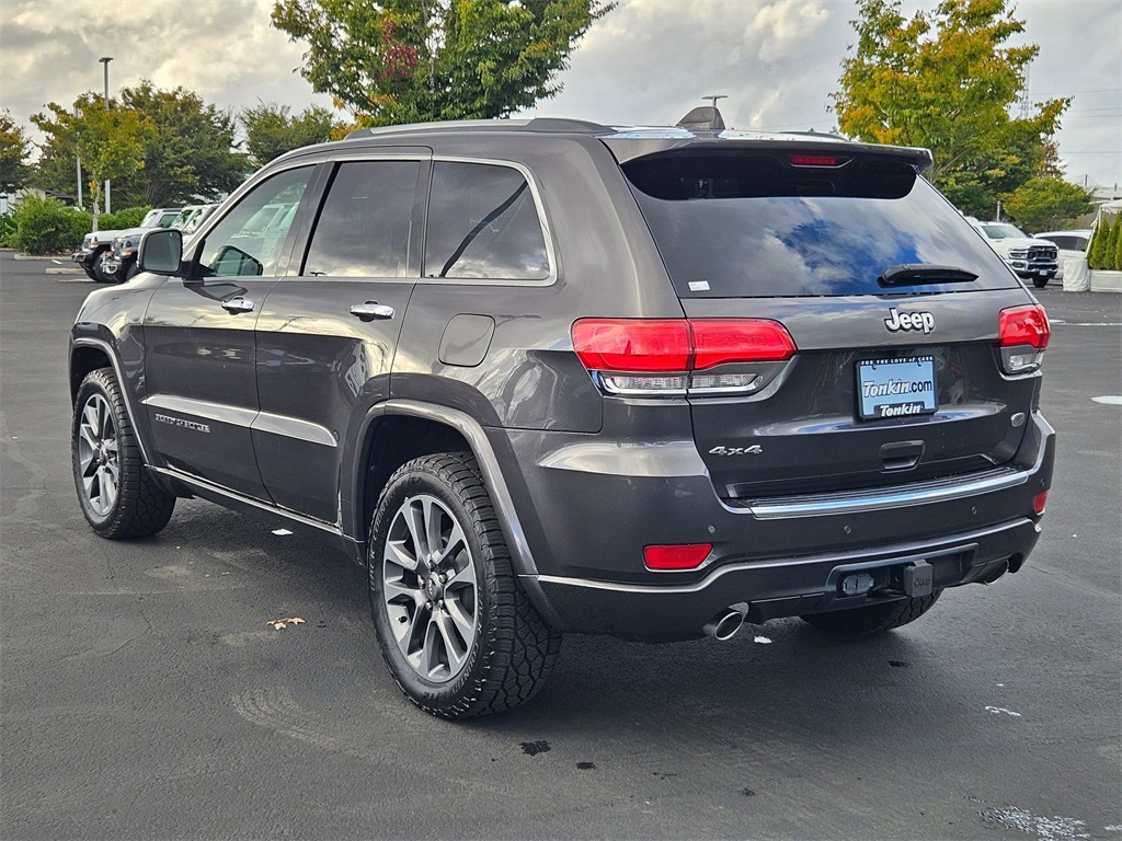 2017 Jeep Grand Cherokee Overland photo 2